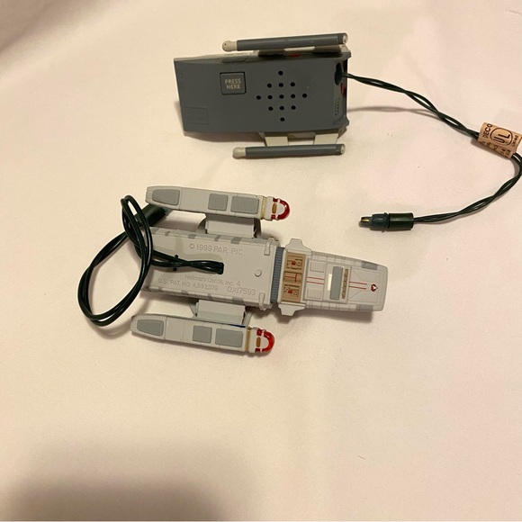 Star Trek Magic Hallmark Keepsake Ornament Lot Of 2 Tested Works Lights Voice - Picture 10 of 14